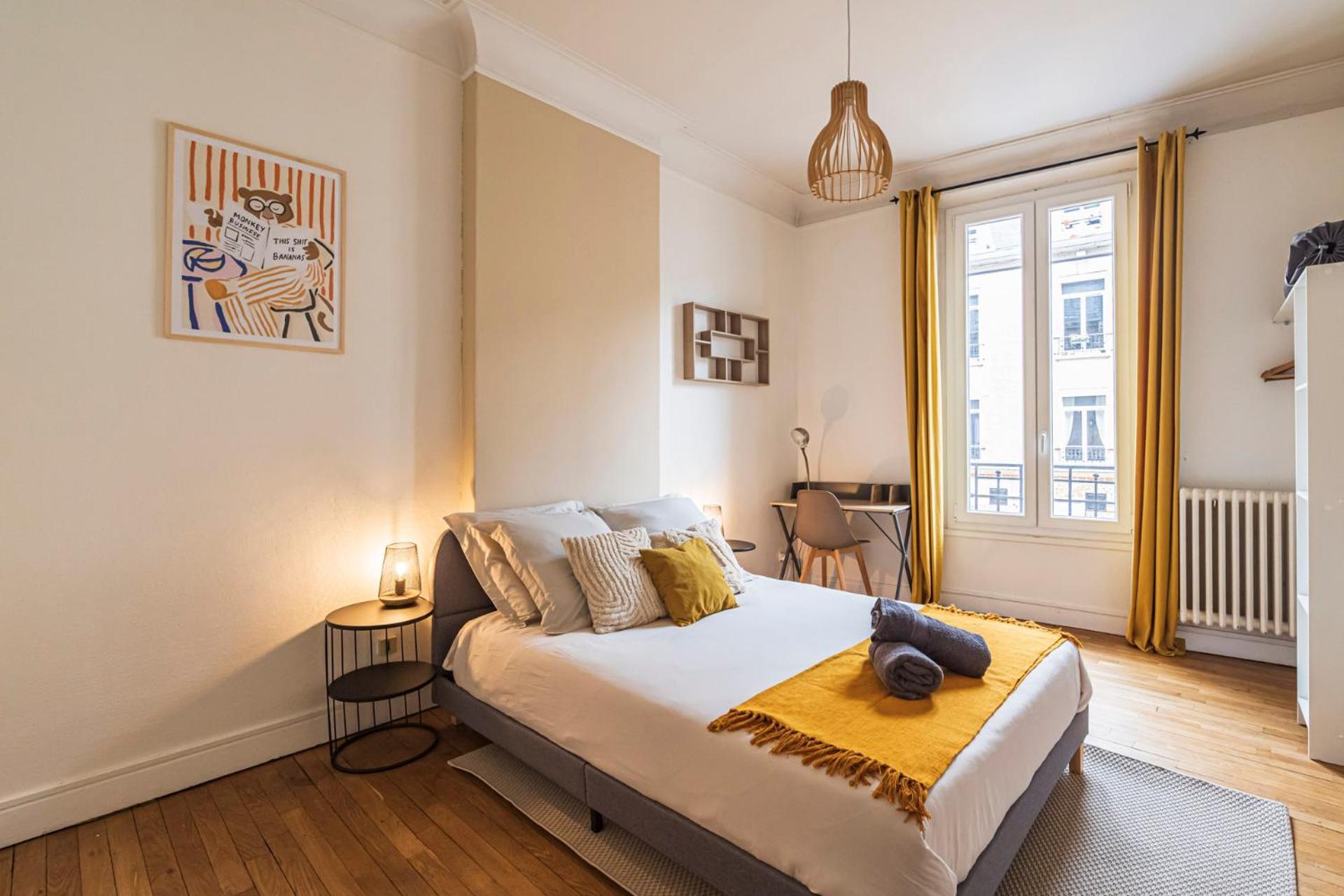L'Haussmannien - Spacieux 4 Chambres - Centre - Gare Reims Buitenkant foto